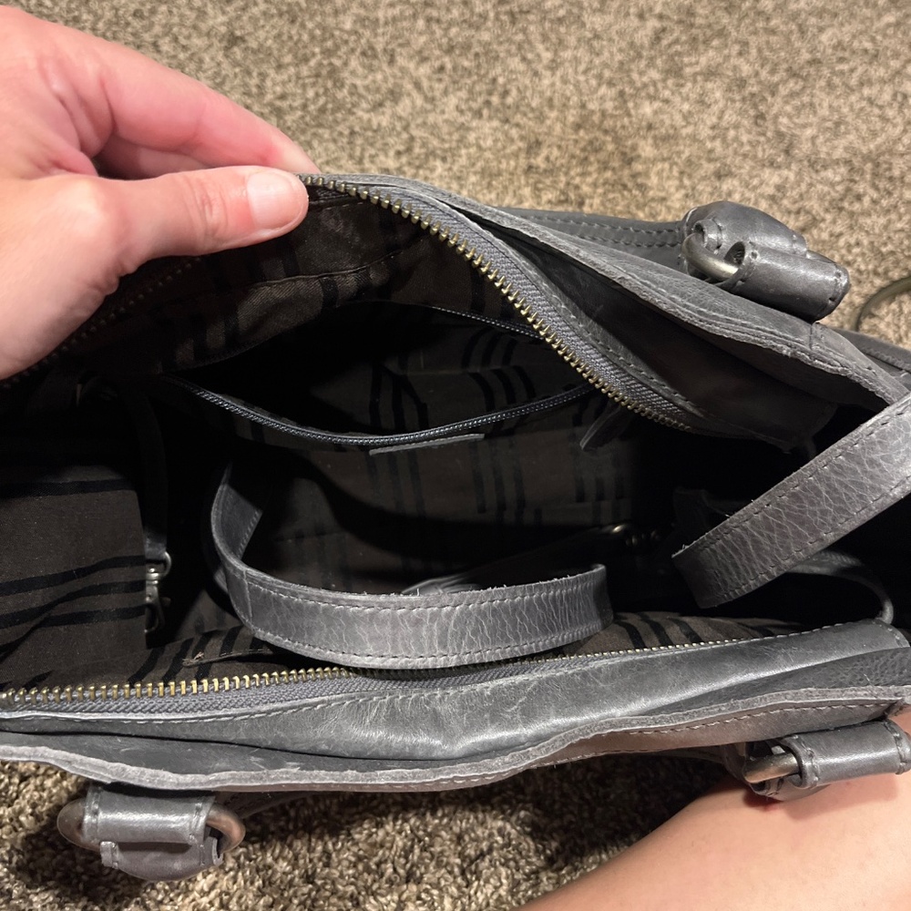 Frye Gray Shoulder Bag with Sleek Design - Picture 3 of 5